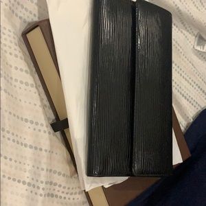 Louis Vuitton authentic